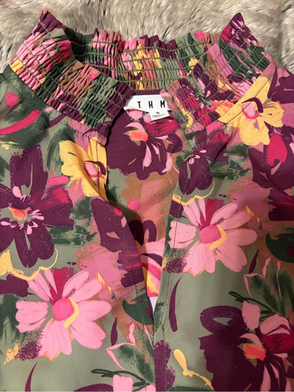 THML Olive Floral V-Neck Puff Sleeve Blouse - Picture 8 of 10